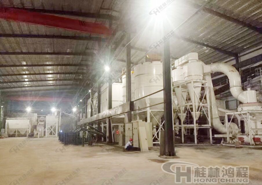 滑石粉，滑石粉碎設(shè)備，磨粉設(shè)備，磨粉機，雷蒙機